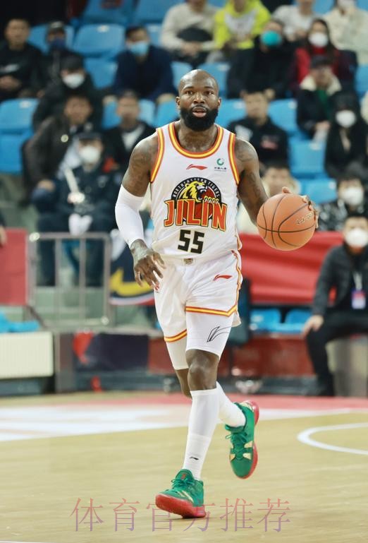 山东官宣：外援琼斯正式完成签约，将代表球队征战CBA联赛