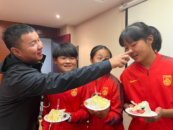 探班U15女足集训营 我们需要一些不问前路的勇气 探班U15女足集训营 我们需要一些不问前路的勇气