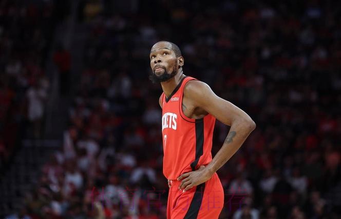 开拓者再胜火箭！杨瀚森替补2+1+1杜兰特30+12